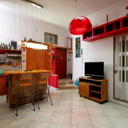 Rainbow House * בארי