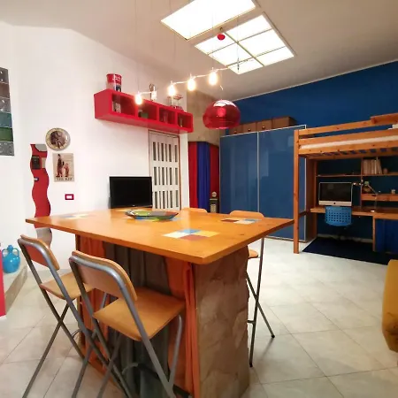 Rainbow House * בארי